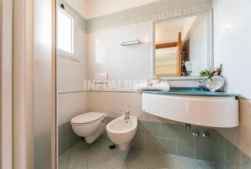 Hotel Atlantic Bellaria-Igea Marina 3*,
