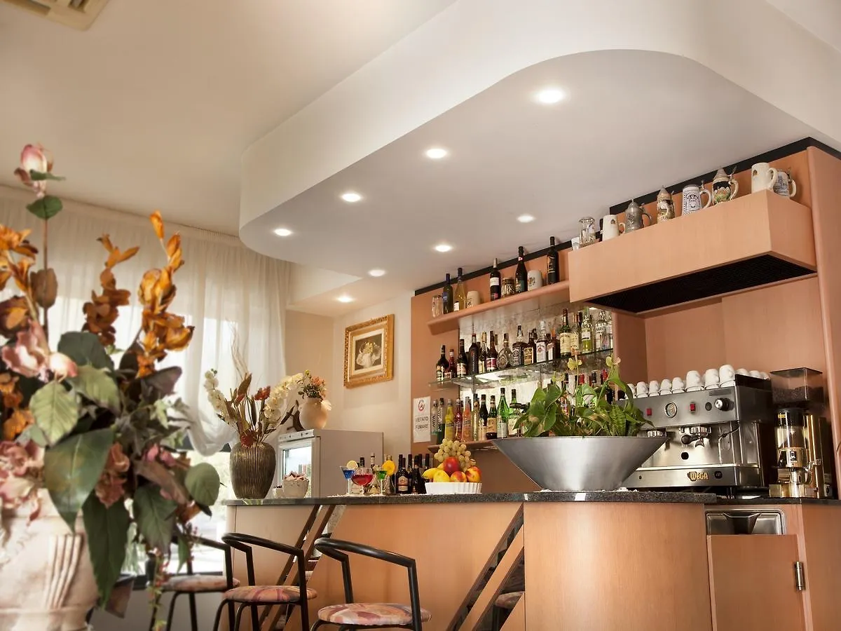 Hotel Atlantic Bellaria-Igea Marina Italië
